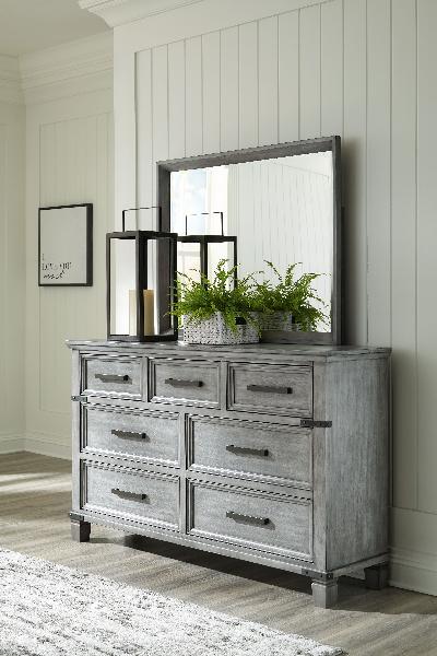 Image of Russelyn - Gray - Dresser, Mirror