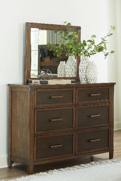 Image of Wyattfield - Two-tone - Dresser, Mirror