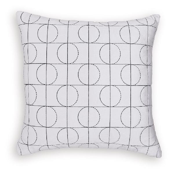Image of Kydner - Pillow (Set of 4) - White / Black