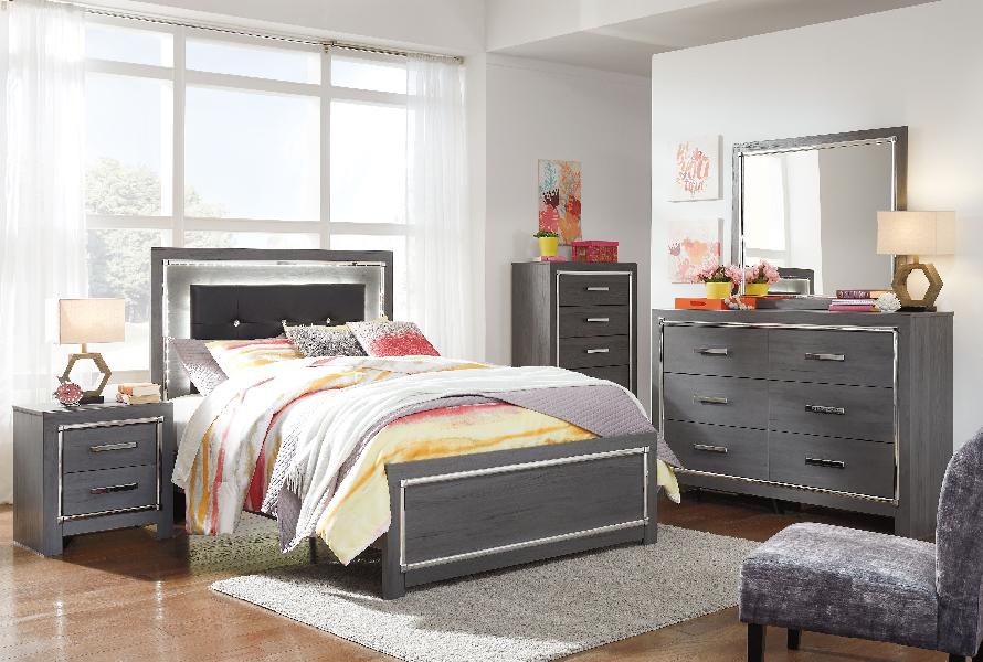Image of Lodanna - 7 Pc. - Dresser, Mirror, Chest, Full Panel Bed, Nightstand - Gray