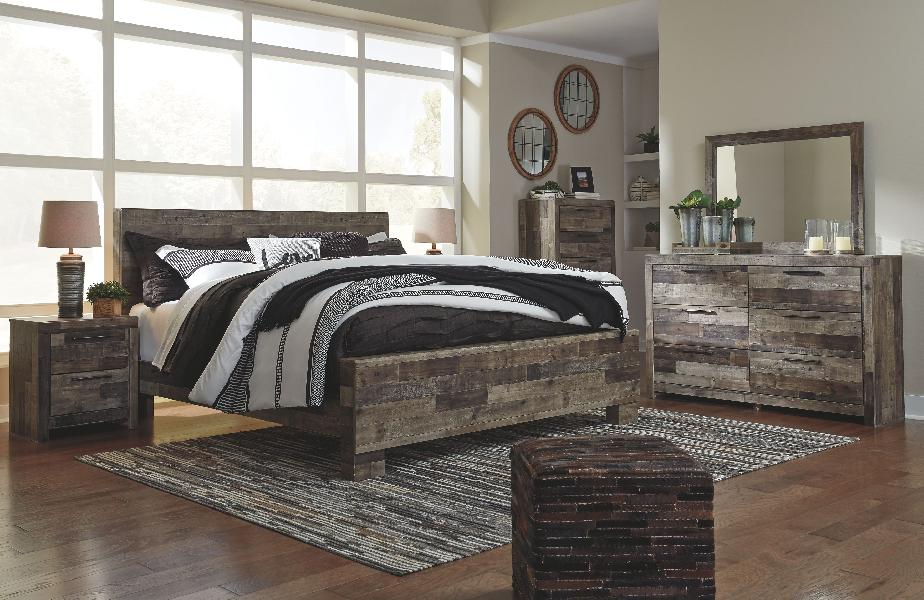 Image of Derekson - 7 Pc. - Dresser, Mirror, King Panel Bed, 2 Nightstands - Multi Gray