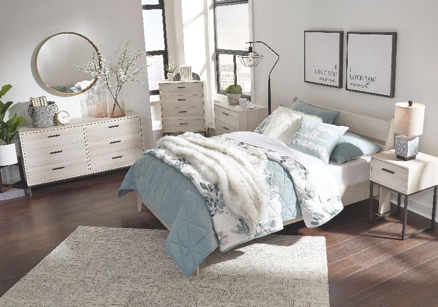 Image of Socalle - 3 Pc. - Dresser, Full Panel Platform Bed - Natural