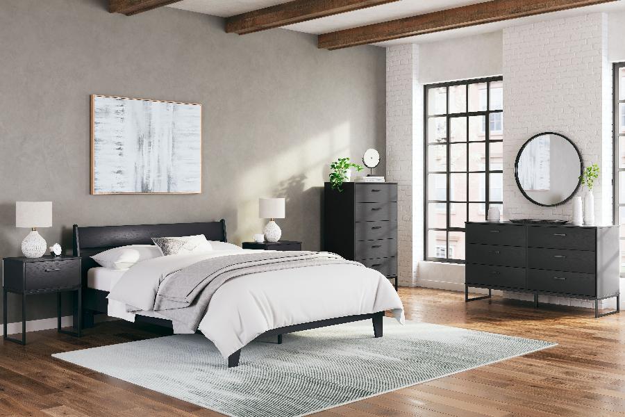 Image of Socalle - 5 Pc. - Dresser, Queen Panel Platform Bed, 2 Nightstands - Black