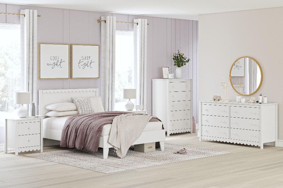 Image of Hallityn - 4 Pc. - Dresser, Chest, Full Panel Platform Bed - White