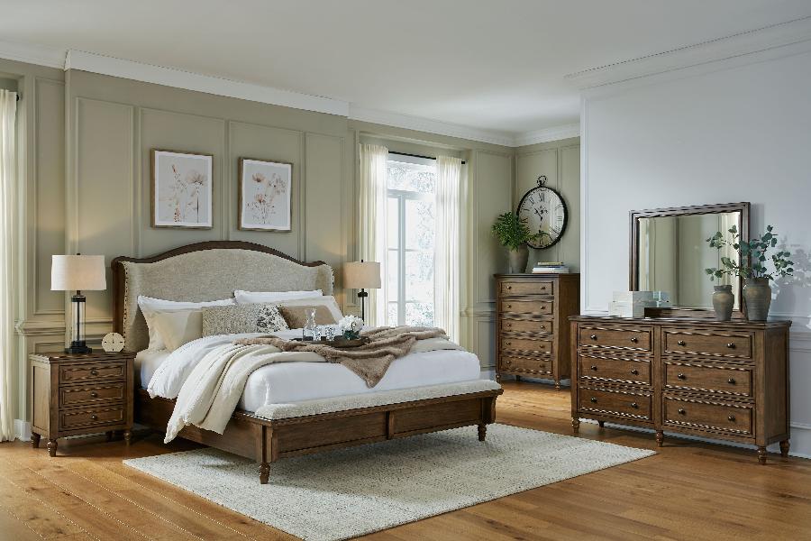 Image of Sturlayne - 7 Pc. - Dresser, Mirror, King Upholstered Panel Bed, 2 Nightstands - Brown