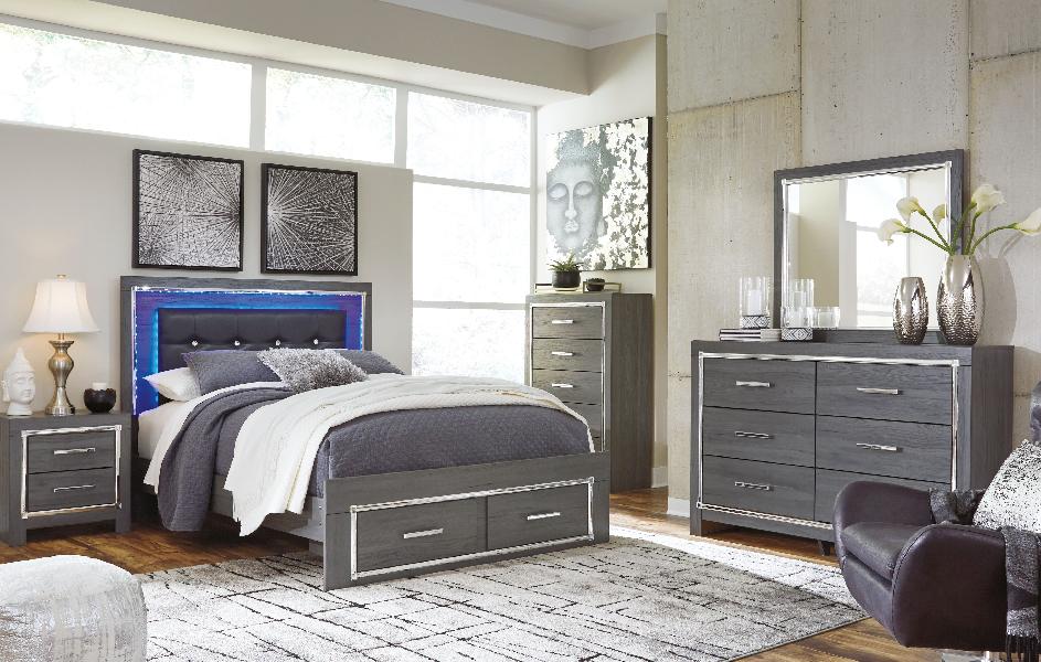 Image of Lodanna - 6 Pc. - Dresser, Mirror, Queen Platform Bed with 2 Storage Drawers - Gray