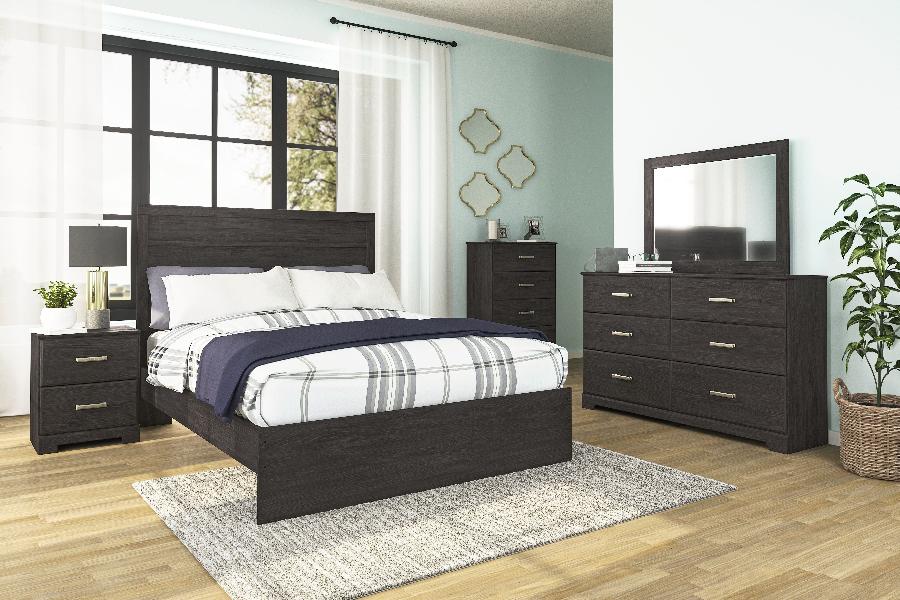 Image of Belachime - 4 Pc. - Dresser, Mirror, Queen Panel Bed - Black