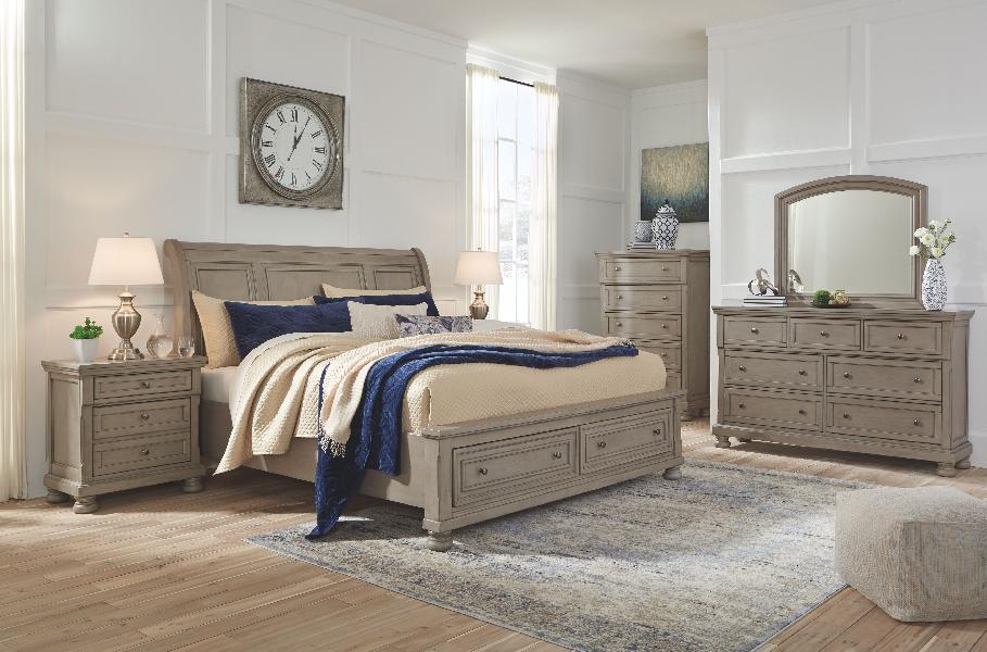Image of Lettner - 7 Pc. - Dresser, Mirror, Queen Sleigh Bed with 2 Storage Drawers, 2 Nightstands - Light Gray