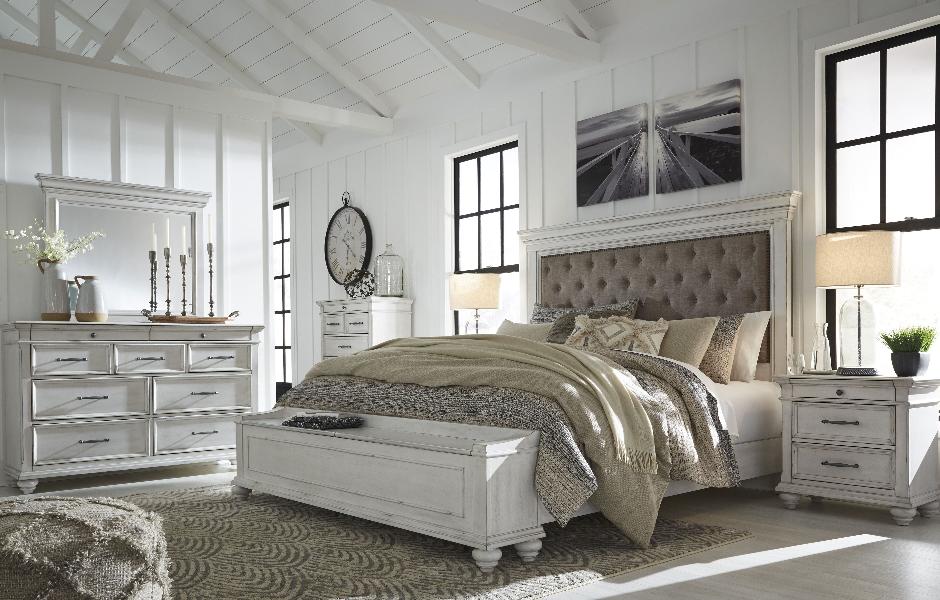 Kanwyn - 5 Pc. - Dresser, Mirror, King Upholstered Bed with Storage Bench - Whitewash